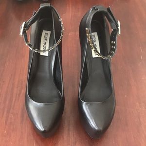 Steve Madden heels with ankle strap size 9
